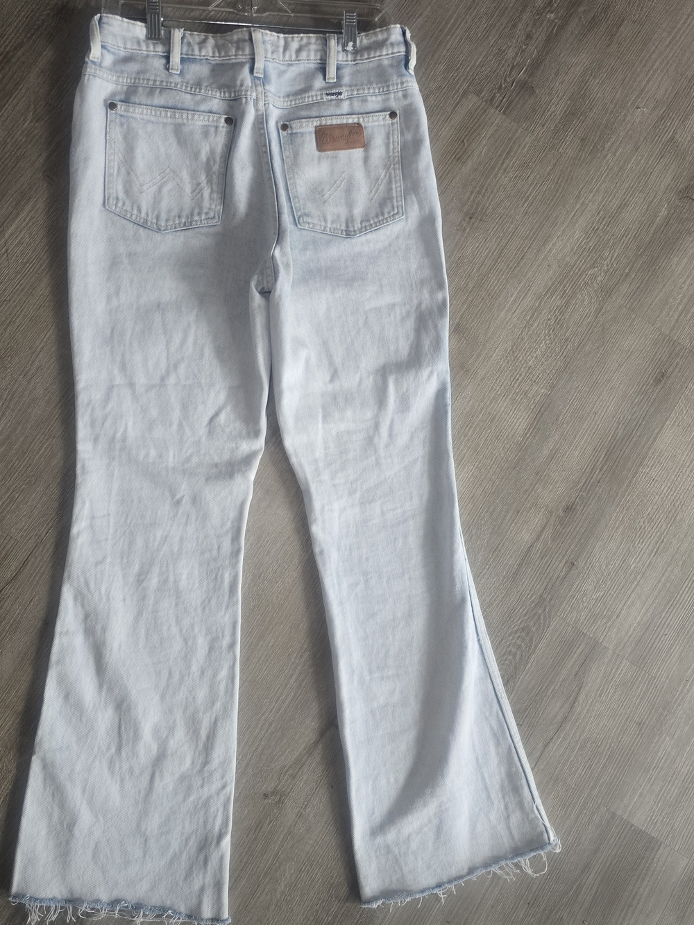 Wrangler Light Blue Flared Women's Jeans Sz 28